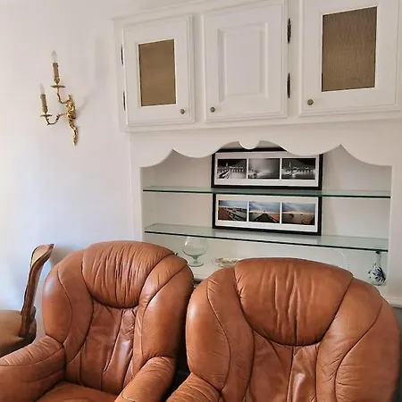 Christina : A Deux Pas De La Tour Eiffel