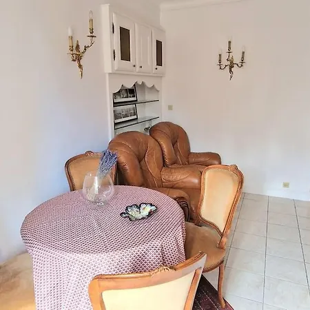 Apartament Christina : A Deux Pas De La Tour Eiffel