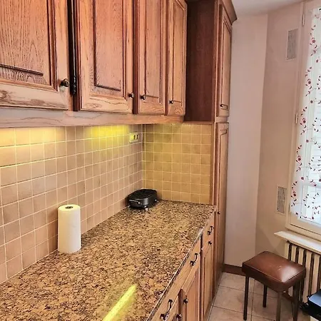 Apartament Christina : A Deux Pas De La Tour Eiffel