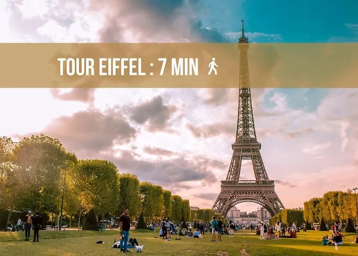 Christina : A Deux Pas De La Tour Eiffel